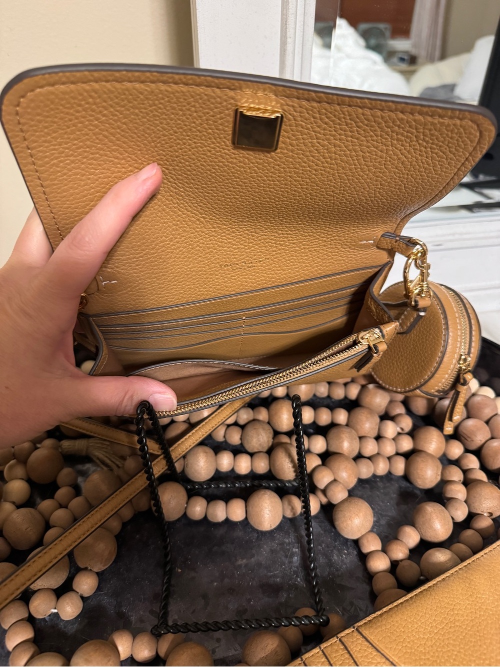 This Tory Burch Thea flap crossbody in Tiramisu & wallet - Picture 5 of 5